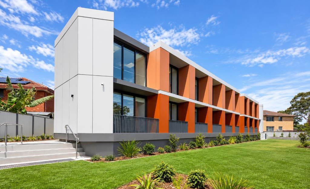 Kerrs Court — full building façade with landscaping